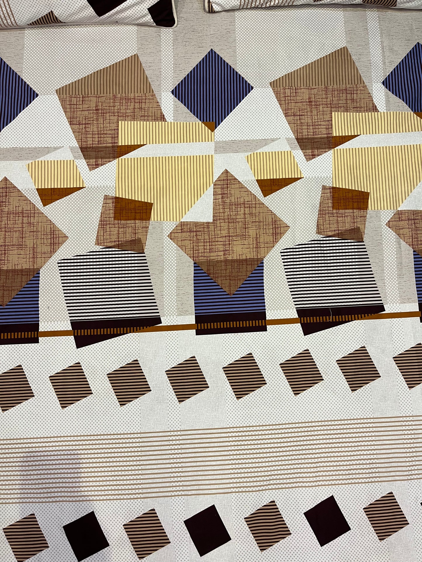 100% Orignal Crystal Cotton King Size Bedsheet Set (3-Piece)