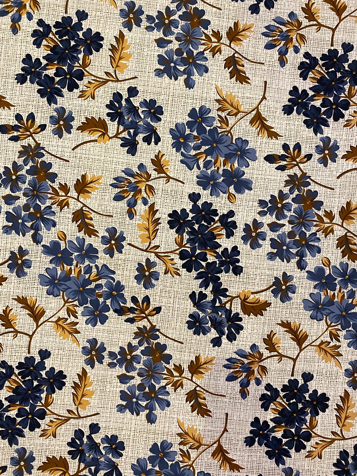 100% Orignal Crystal Cotton King Size Bedsheet Set (3-Piece)