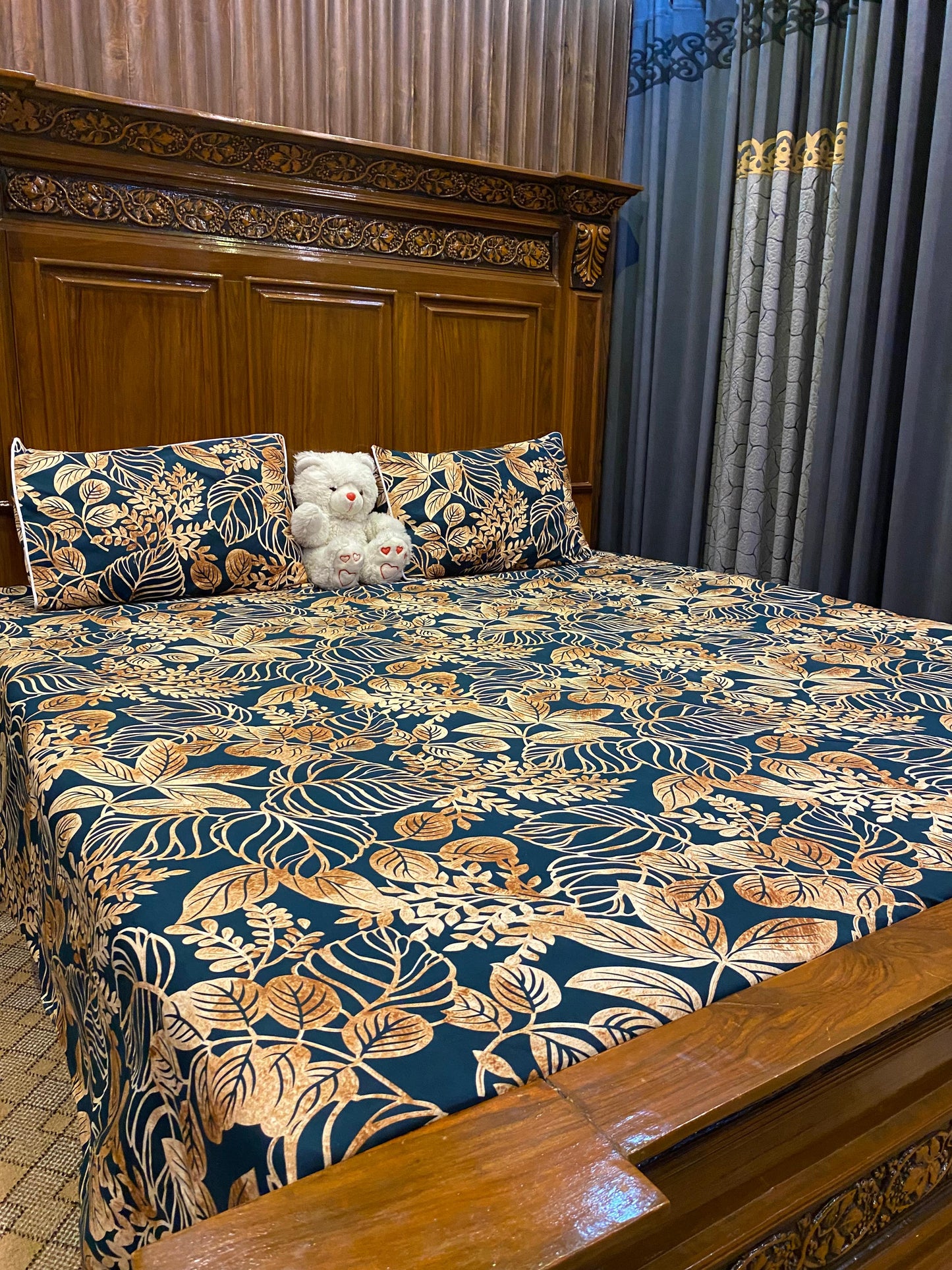 100% Orignal Crystal Cotton King Size Bedsheet Set (3-Piece)