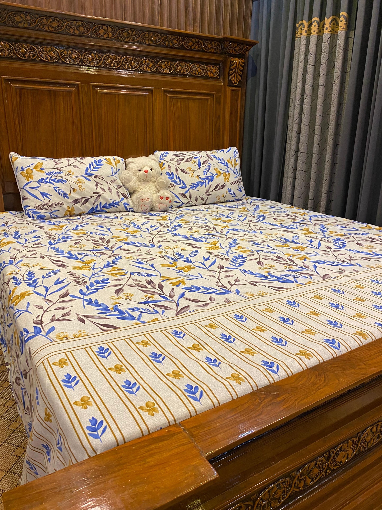 100% Orignal Crystal Cotton King Size Bedsheet Set (3-Piece)