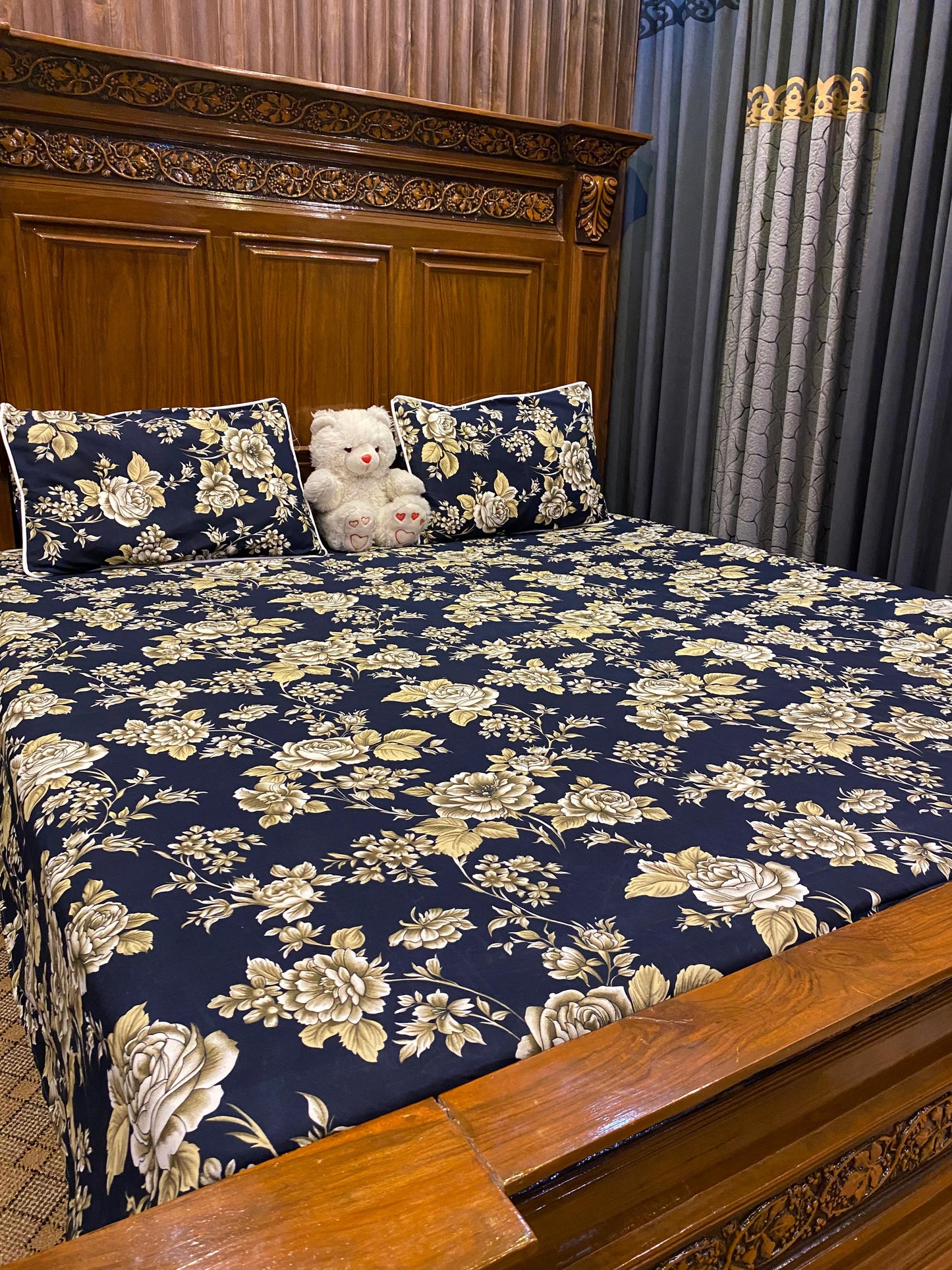 100% Orignal Crystal Cotton King Size Bedsheet Set (3-Piece)